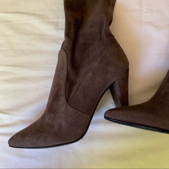 Stuart Weitzman almost brand new High Street Over the knee boots in Fungi - Picture 6 of 15